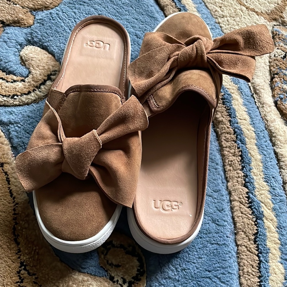 UGG slip on shoes